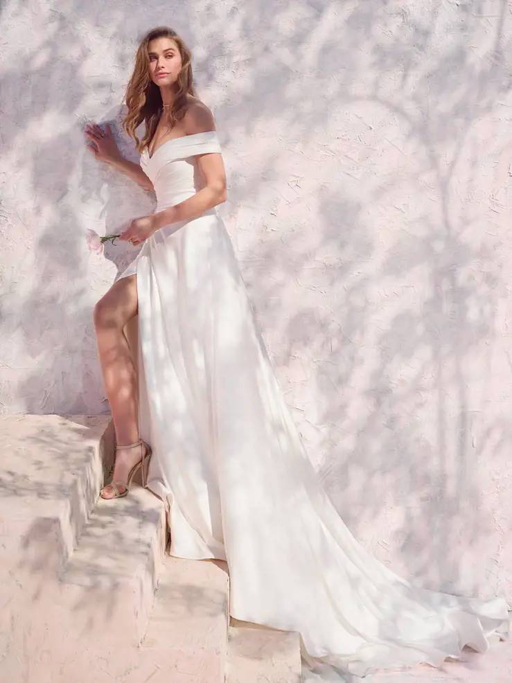 Unique and Timeless Wedding Dresses Image