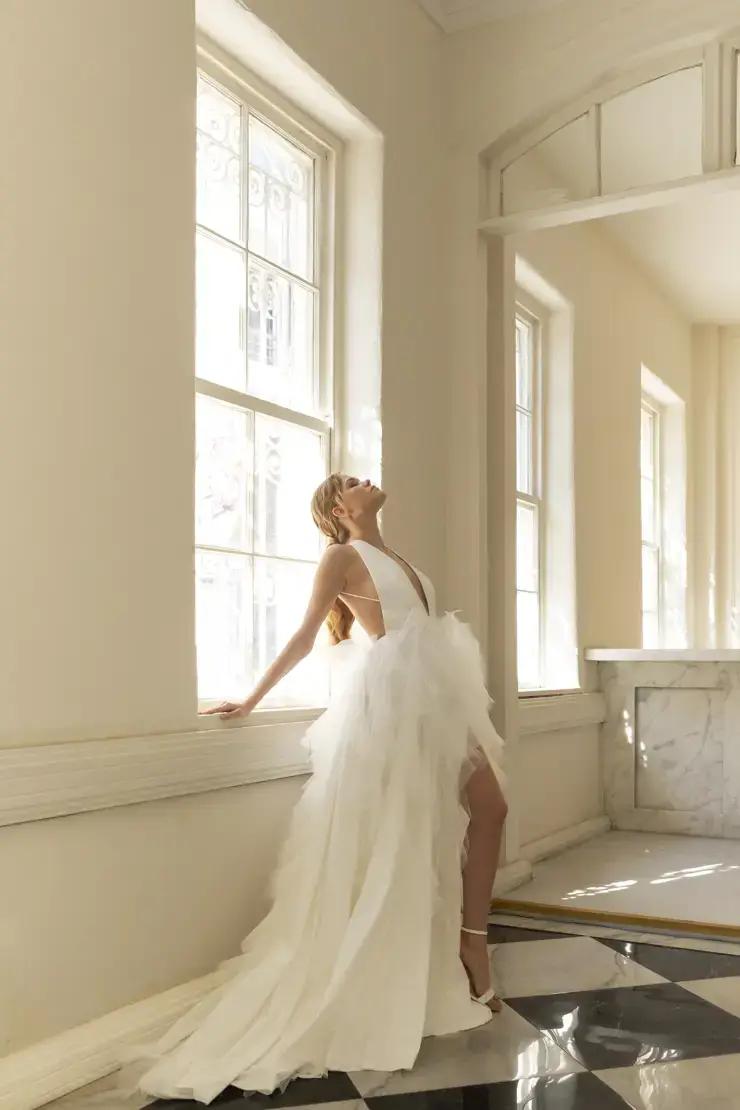 Morgan Davies Bridal model wearing a dress designed by Gozde Karadana