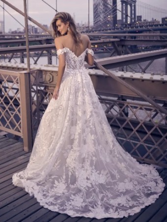 Maggie Sottero LEANDRA #1 default Ivory thumbnail