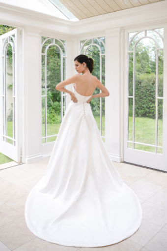 Caroline Castigliano Aria #2 default Ivory thumbnail