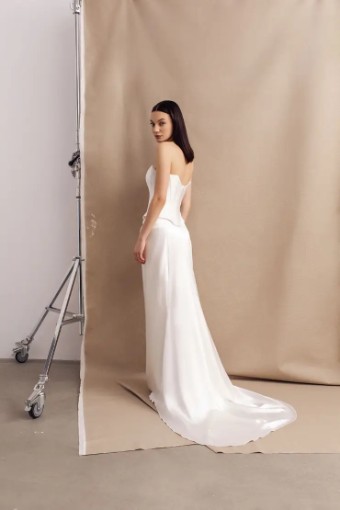 Divine Atelier Lola (with eyelets) and Caro #1 default Ivory thumbnail