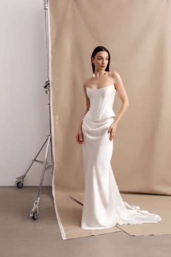 Divine Atelier Lola (with eyelets) and Caro #0 default Ivory thumbnail