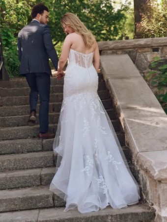 Maggie Sottero BENJIE (25MB271B01 - Lined bodice, Chantilly lace) #2 Ivory thumbnail