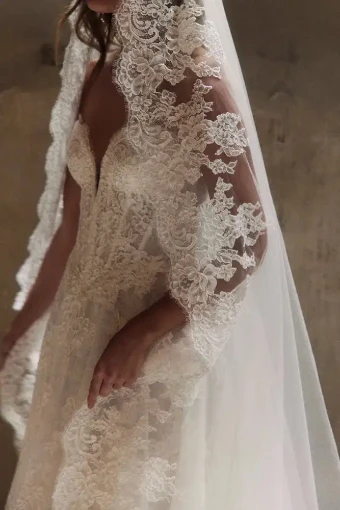Alena Leena Wedding Dresses Iberis #1 Ivory thumbnail