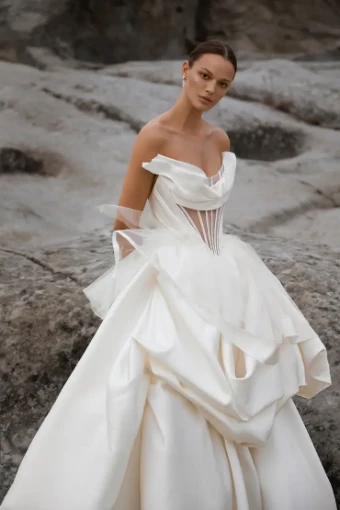 Alon Livné Wedding Dresses Fiora #2 default Ivory thumbnail