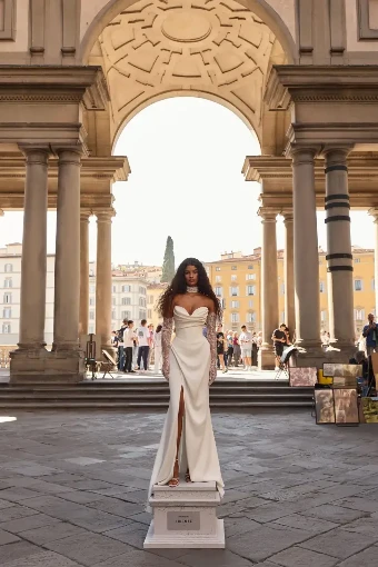 Milla Nova Wedding Dresses Odyssia #1 Ivory thumbnail
