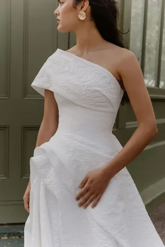 Georgia Young Valentine #0 default Ivory thumbnail